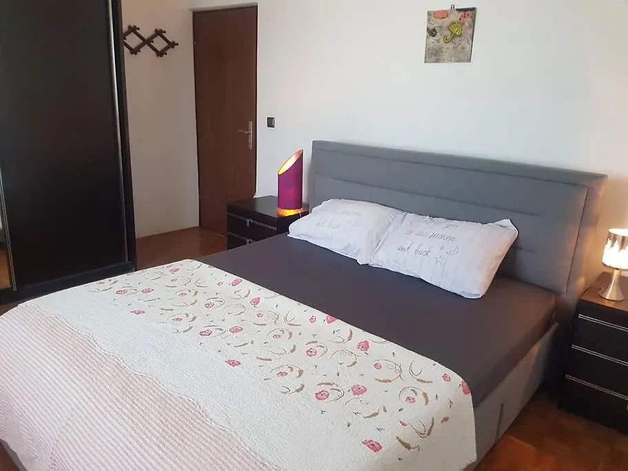 Apartment Prostran Apartman Niko - Idealan Za Veliku Obitelj Pula Croatia