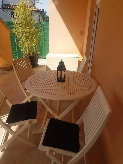 Prostran Apartman Niko - Idealan Za Veliku Obitelj Pula 0*,  Croatia