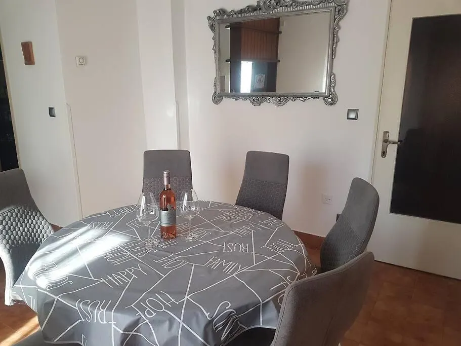 Apartment Prostran Apartman Niko - Idealan Za Veliku Obitelj Pula Croatia
